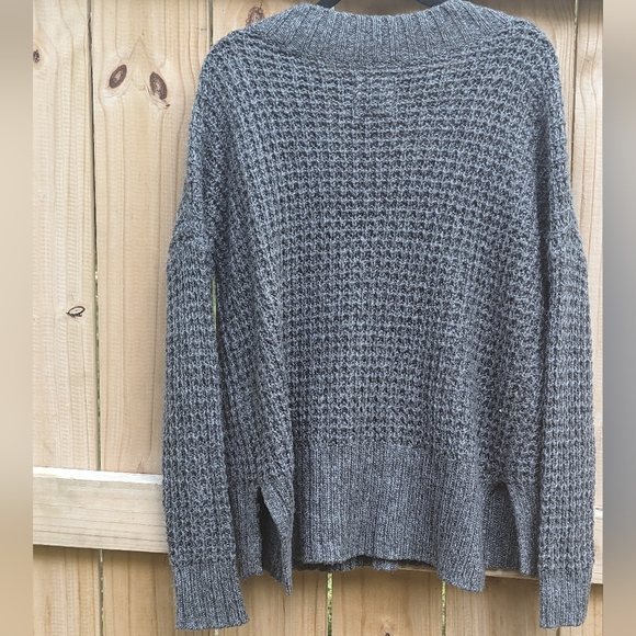 Hollister Waffle Knit Long Sleeve Sweater - Picture 6 of 6
